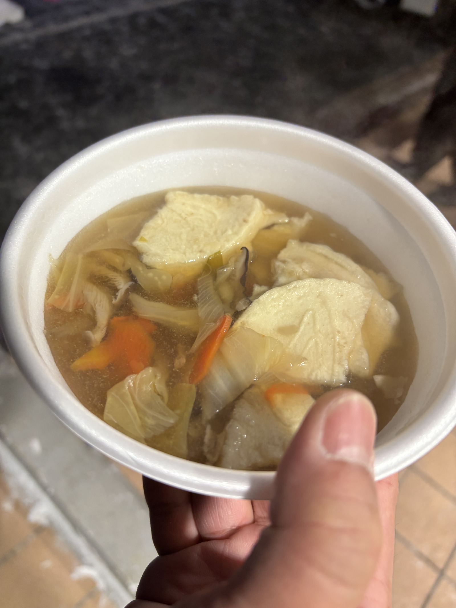 今年は冬も初開催!ほっこり”冬”の「館鼻岸壁朝市」に出かけよう!